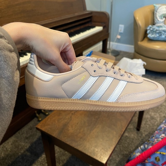 NWT Adidas Sambas - Picture 3 of 7